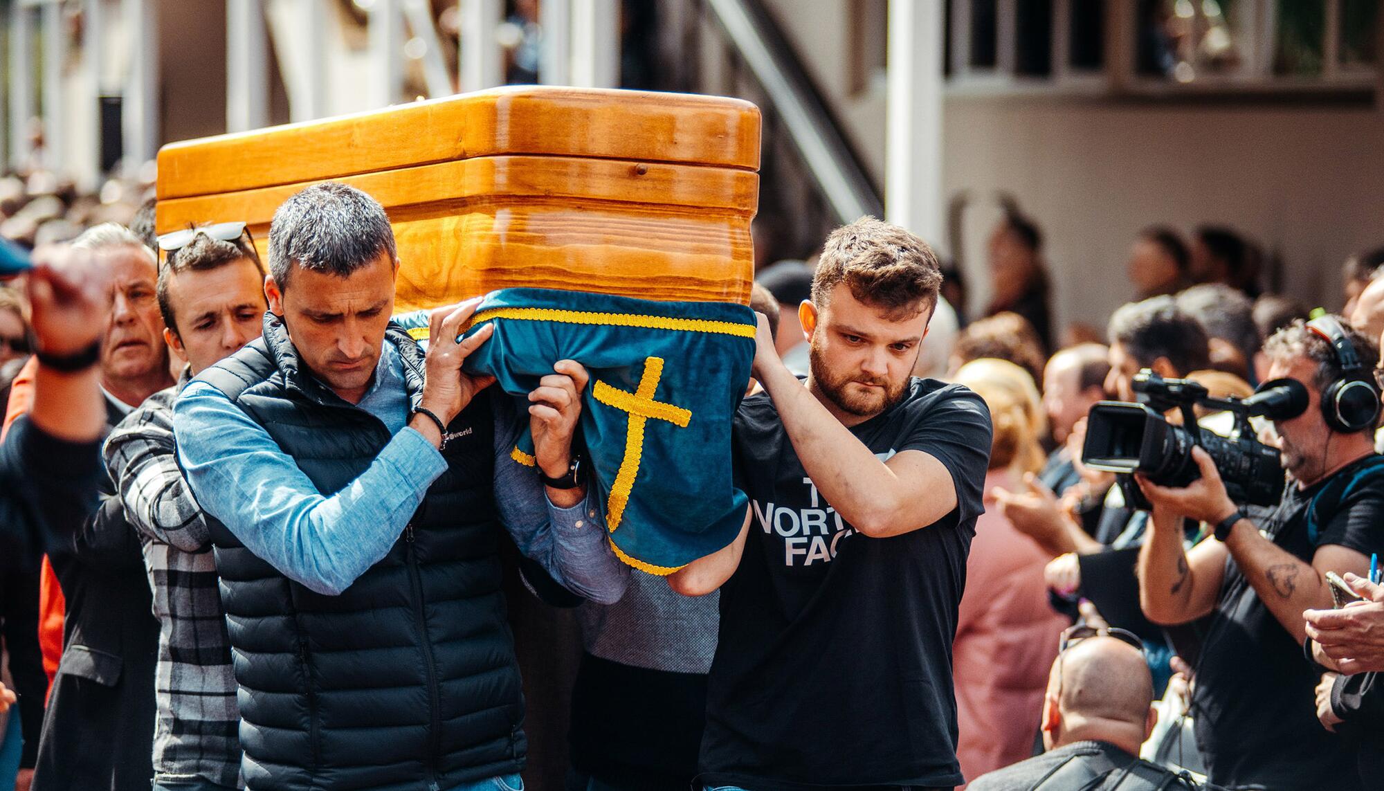 Funeral de 4 mineros fallecidos Cerredo - 4